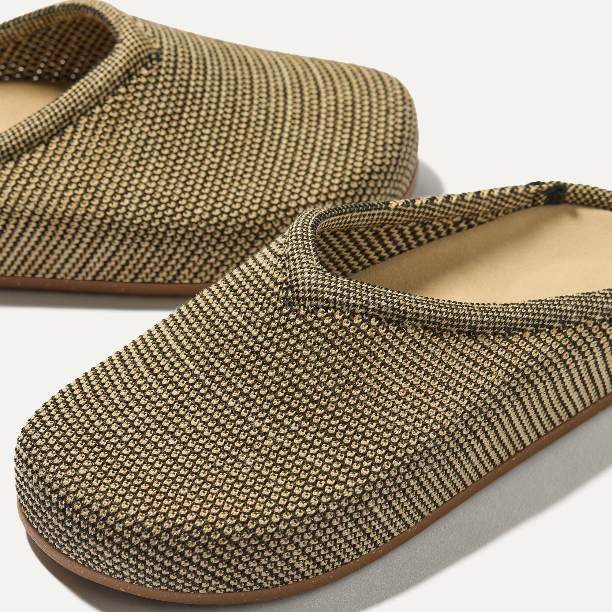 The Casual Clog - Toffee Raffia-Knit